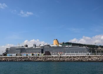 P&O Cruises ship Arcadia in Barcelona