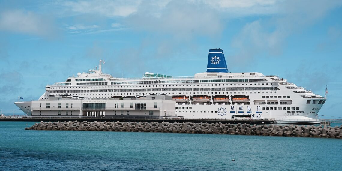 Piano Land, now Corazul Cruceros Buenavista, at Naha Port