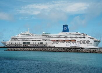 Piano Land, now Corazul Cruceros Buenavista, at Naha Port