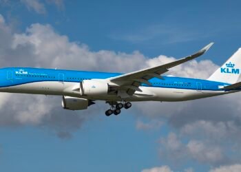 Airbus A350-941XWB KLM Royal Dutch Airlines - PH-ZNA