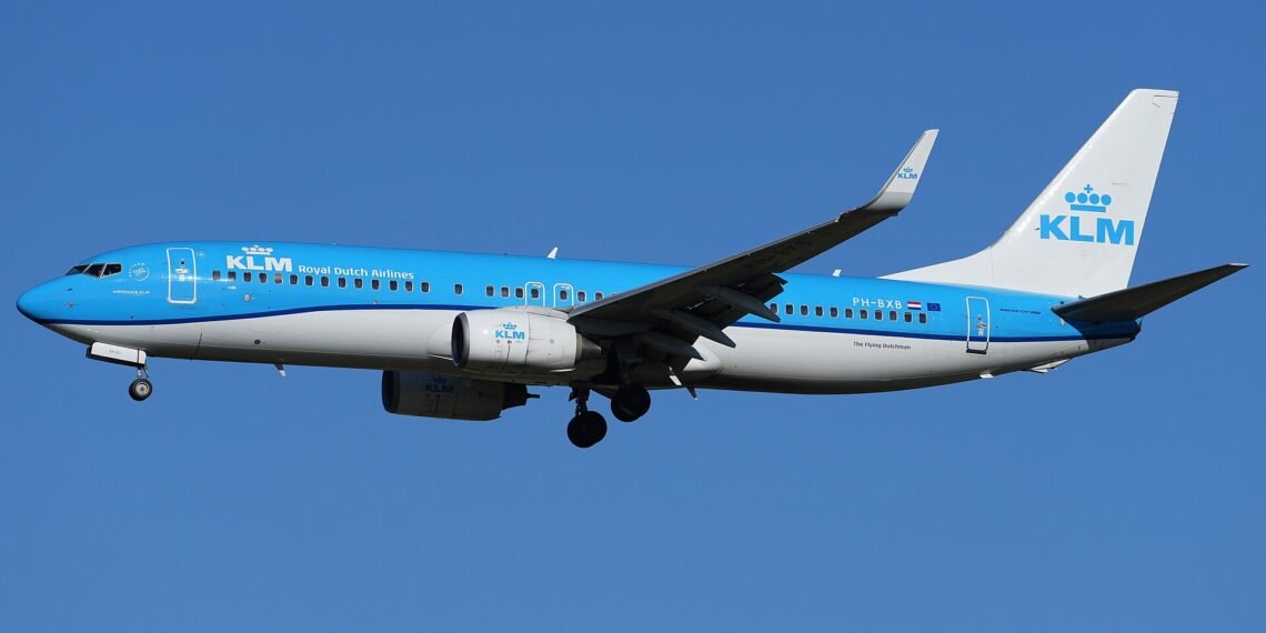 Berlin Brandenburg Airport KLM Royal Dutch Airlines Boeing 737-8K2(WL) PH-BXB (DSC07657)