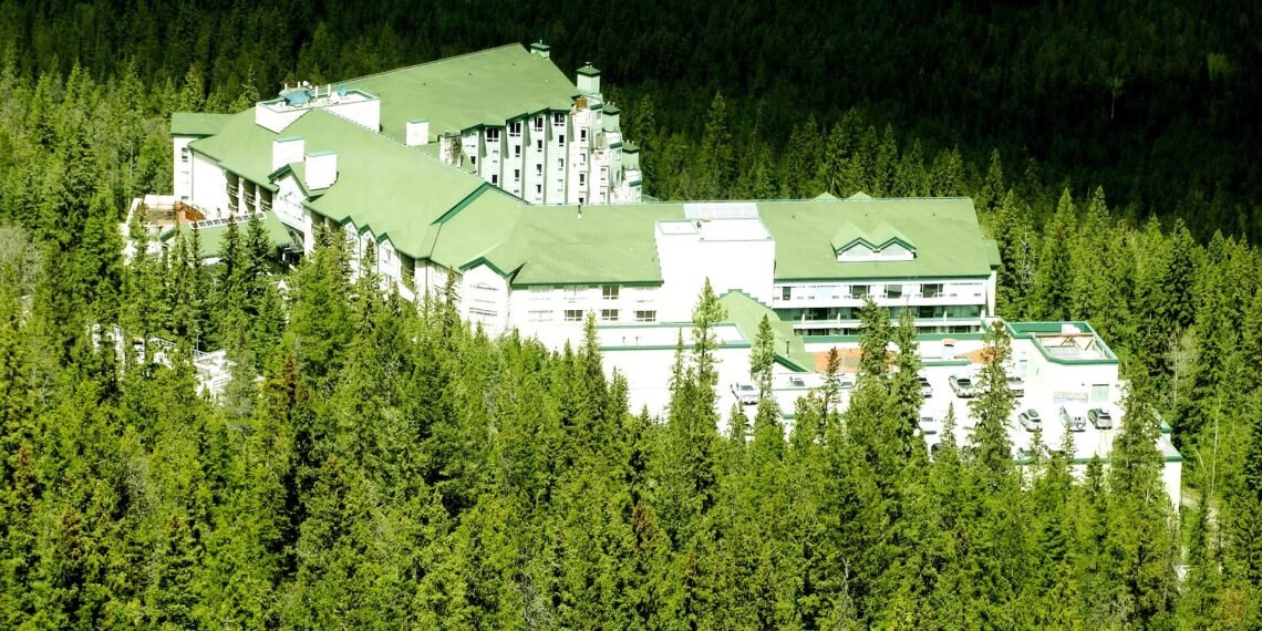 Canada - Alberta, Banff - Rimrock Resort Hotel - panoramio (1)
