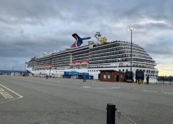 Carnival Spirit docked at Ogden Point, Victoria