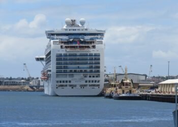 Crown Princess ship, 2006 in Fremantle Harbour, November 2024 05