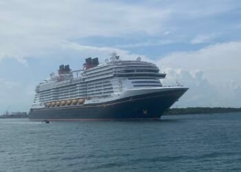Disney Wish leaving Port Canaveral