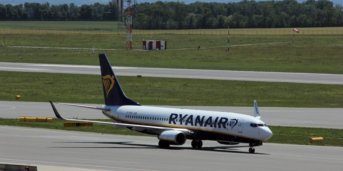 Ryanair Boeing 737-800 at Vienna International Airport