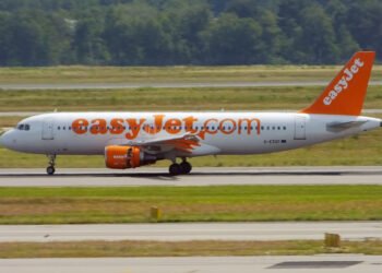 easyJet Airbus A320 G-EZUD at Milan Malpensa Airport
