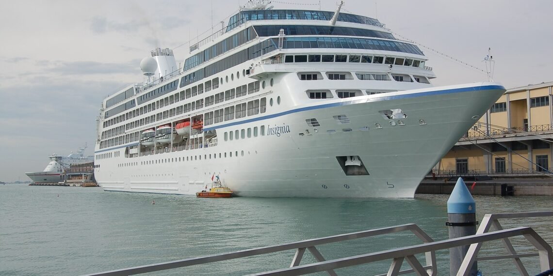 Oceania Cruises ship Insignia in Venice