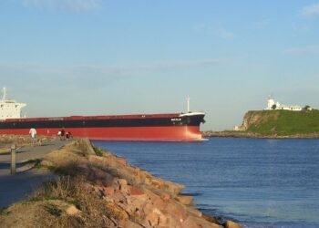 Newcastle - Bulk carrier passing Nobbys