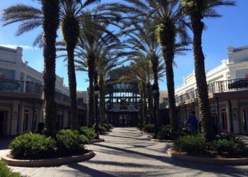 Courtyard at Disney's Port Orleans Resort – French Quarter