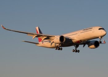 Philippine Airlines Airbus A350-900 RP-C3506