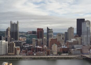 Pittsburgh skyline 2015 from Mount Washington