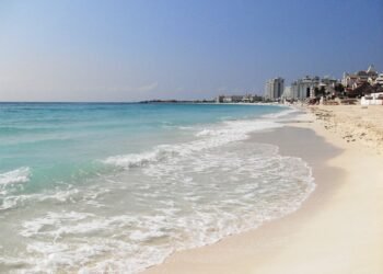 Beach at Punta Nizuc in Cancun's hotel zone