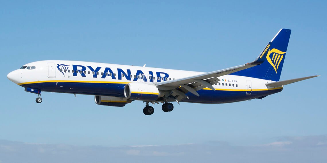 Ryanair Boeing 737-800 EI-EBX