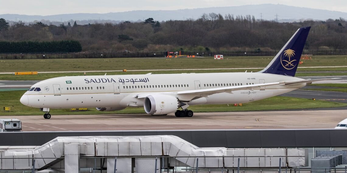 Saudia Boeing 787-9 Dreamliner HZ-ARB at Manchester Airport