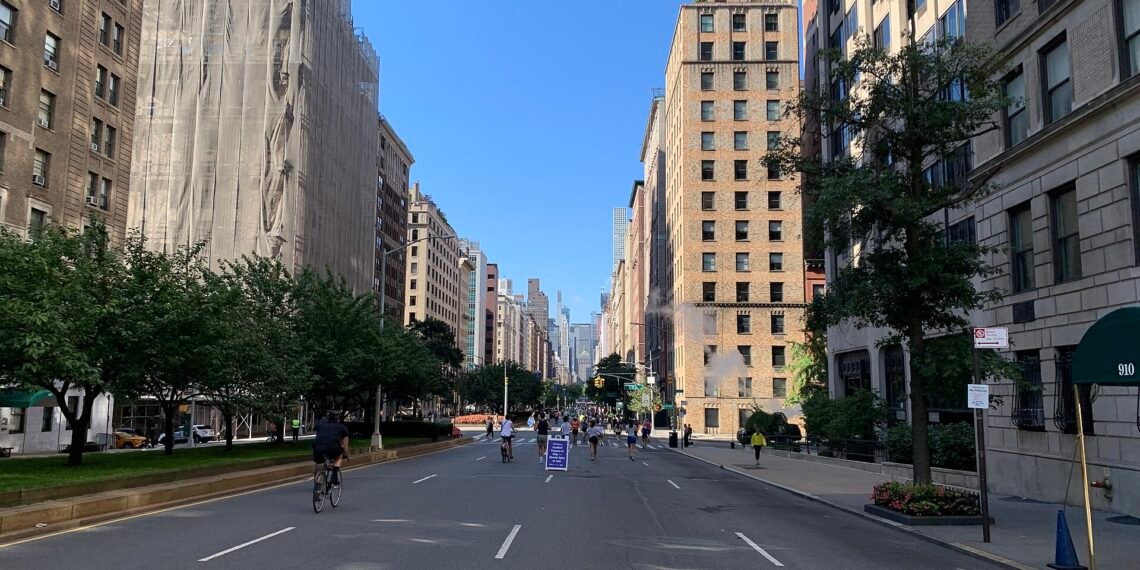 Summer Streets NYC 2023-08-19, Park Avenue and 79th, Upper East Side, Manhattan