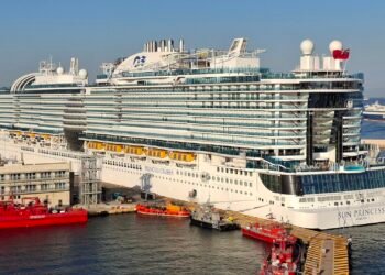 Princess Cruises ship Sun Princess at Piraeus