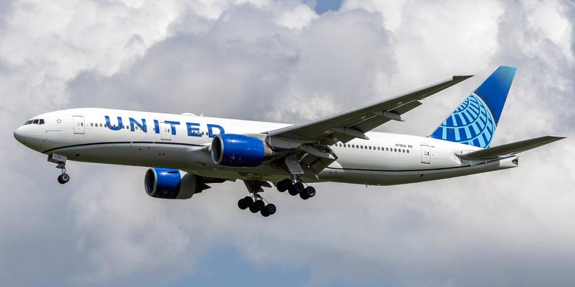 United Boeing 777-200 N791UA IAD VA1