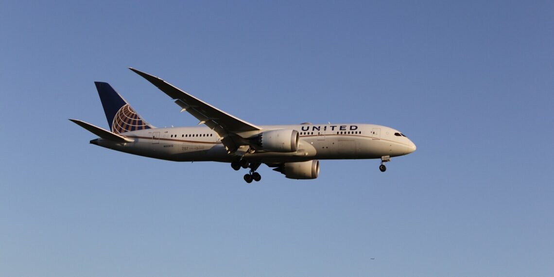 United Airlines Boeing 787-9