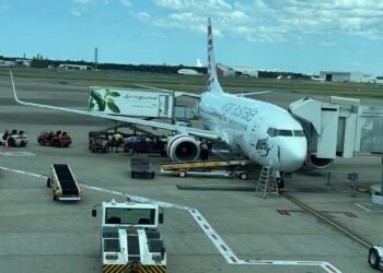 Virgin Australia Boeing 737 at Brisbane Airport