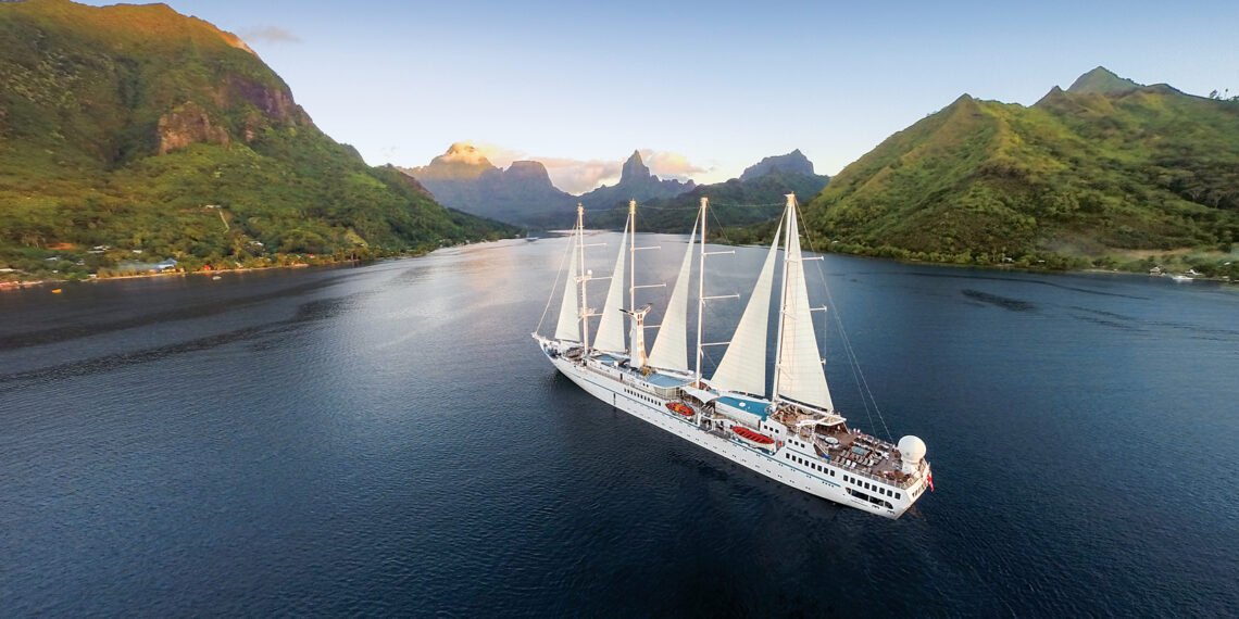 Windstar Wind Star in Moorea