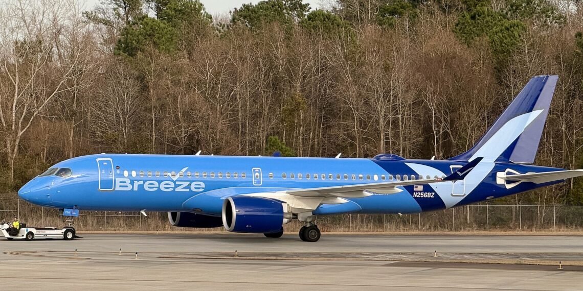 Breeze Airways Airbus A220-300