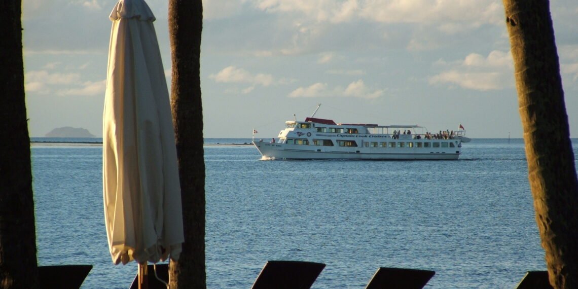 Captain Cook Cruises Fiji (3696462635)