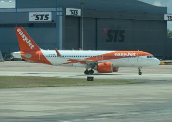 easyJet Airbus A320neo G-UZHM in easyJet livery at Manchester Airport