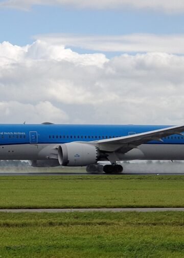 KLM Boeing 787-9 PH-BHM at Schiphol 27-08-2021
