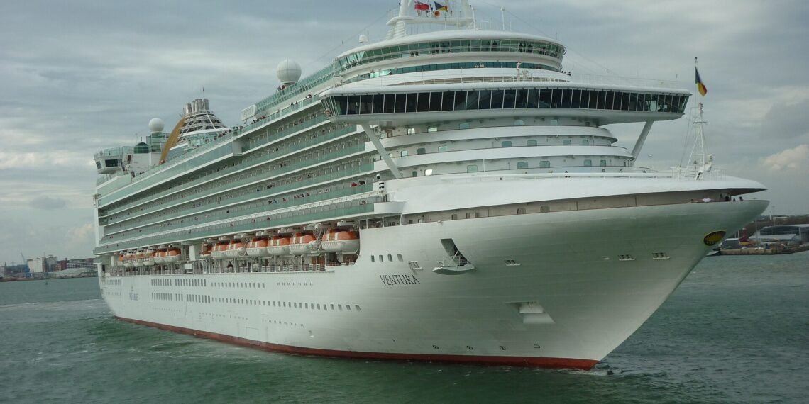 P&O Cruises Ventura, Southampton Water
