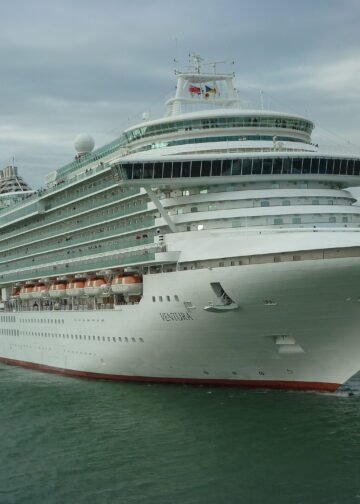 P&O Cruises Ventura, Southampton Water