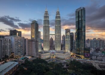 The Twins SE Asia 2019 (49171985716)
