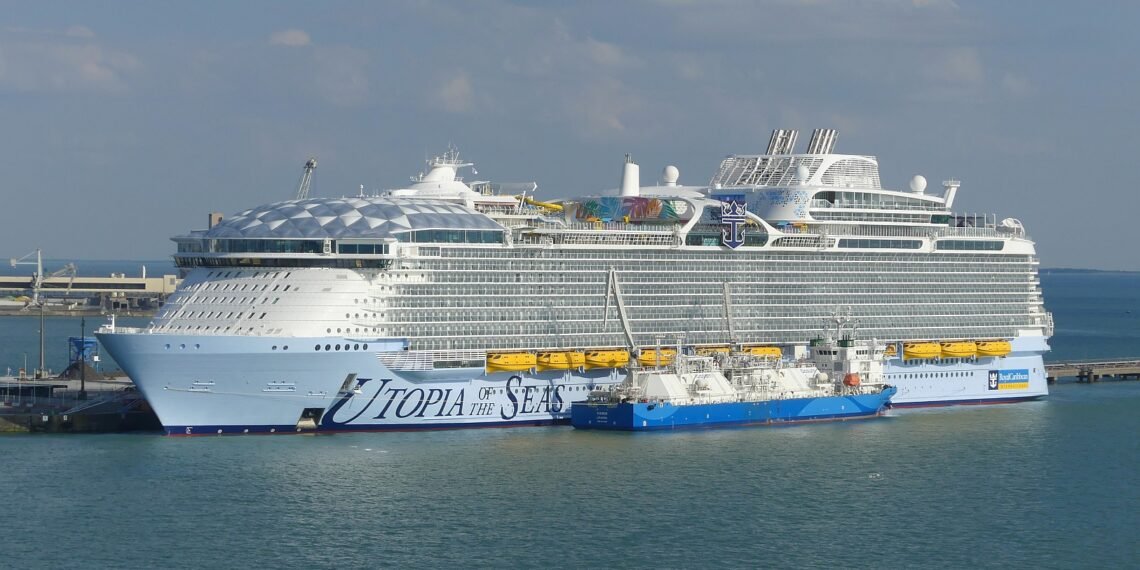 Utopia of the Seas La Rochelle-b