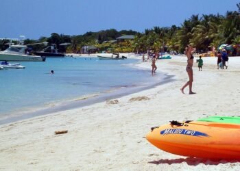 West Bay Beach -Roatan -Honduras-23May2009